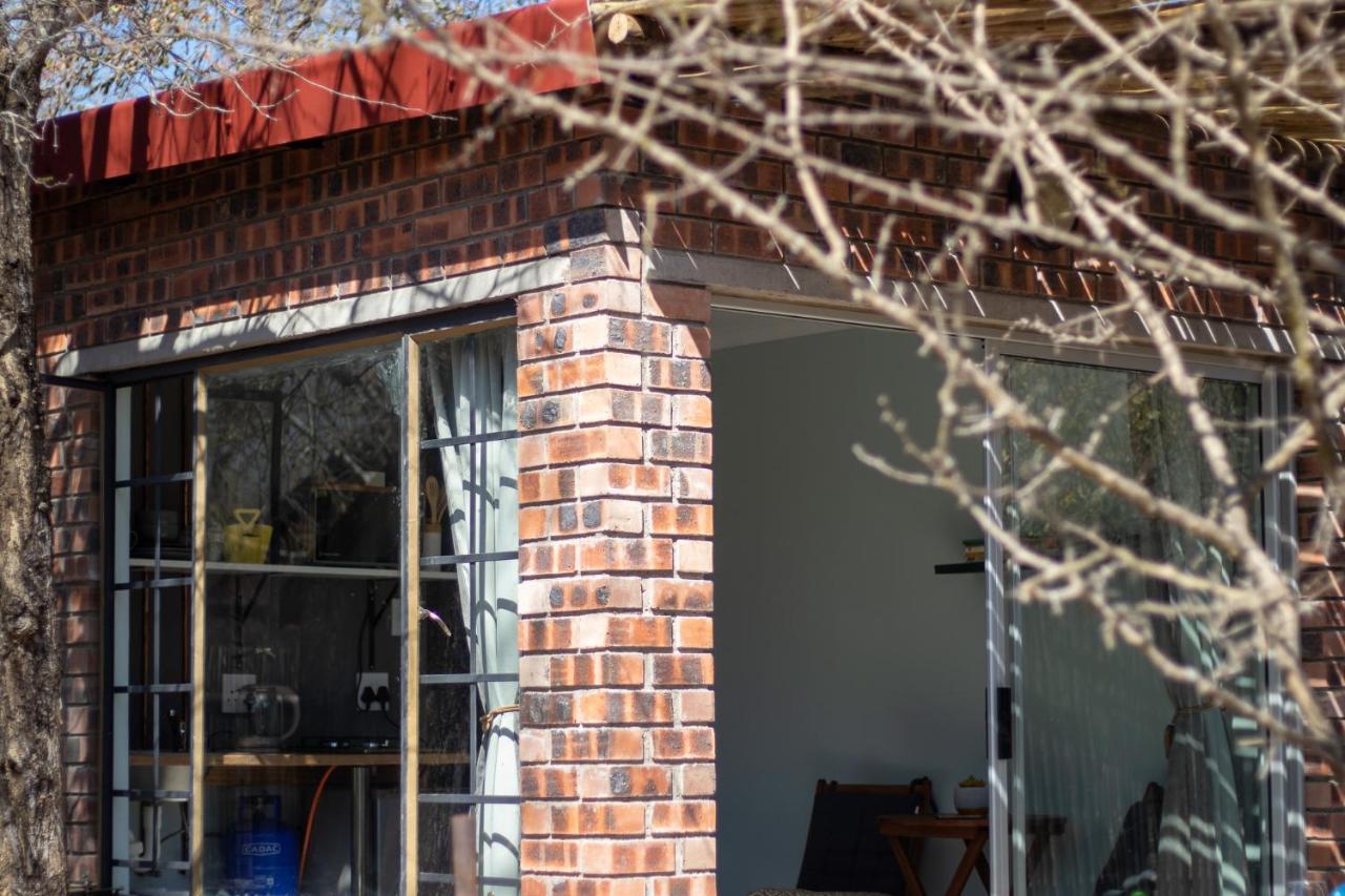 Hello Kruger Hideaway Cottage & Skilpad Studio Марлот Парк Екстериор снимка