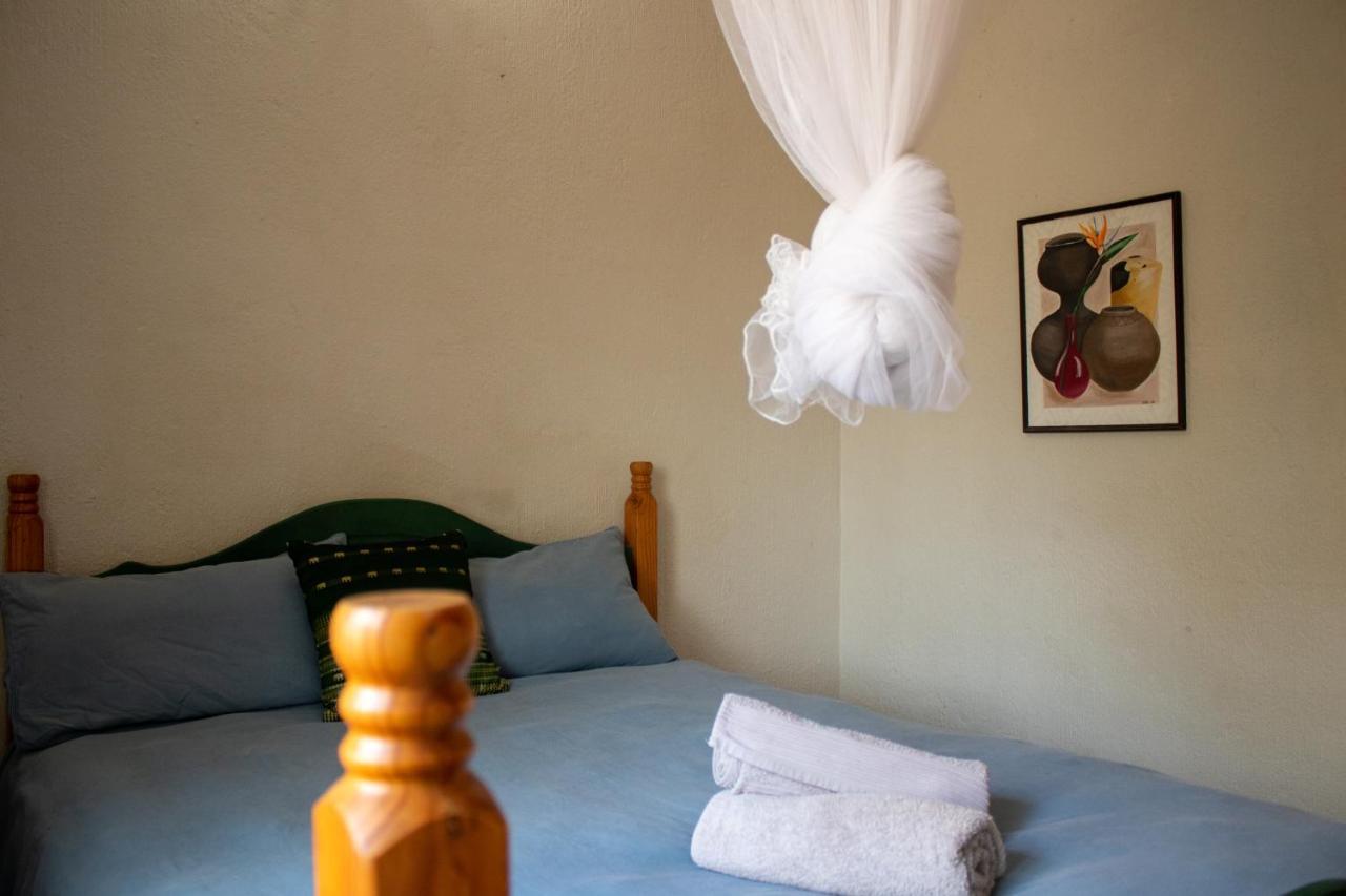Hello Kruger Hideaway Cottage & Skilpad Studio Марлот Парк Екстериор снимка